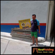 Pelanggan dengan scaffolding